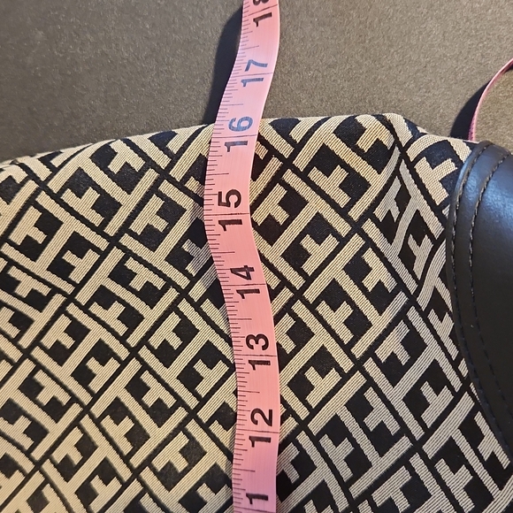 TOMMY HILFIGER SHOULDER BAG CANVAS SIGNATURE - Picture 9 of 12